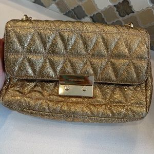 Michael Kors chain shoulder leather bag